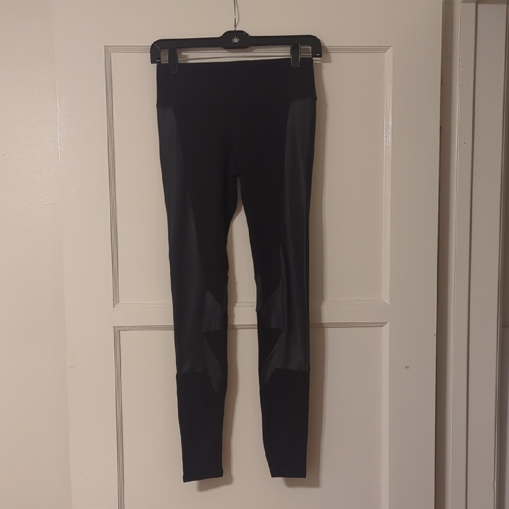 ALO Yoga Mixed Media Black Leggings